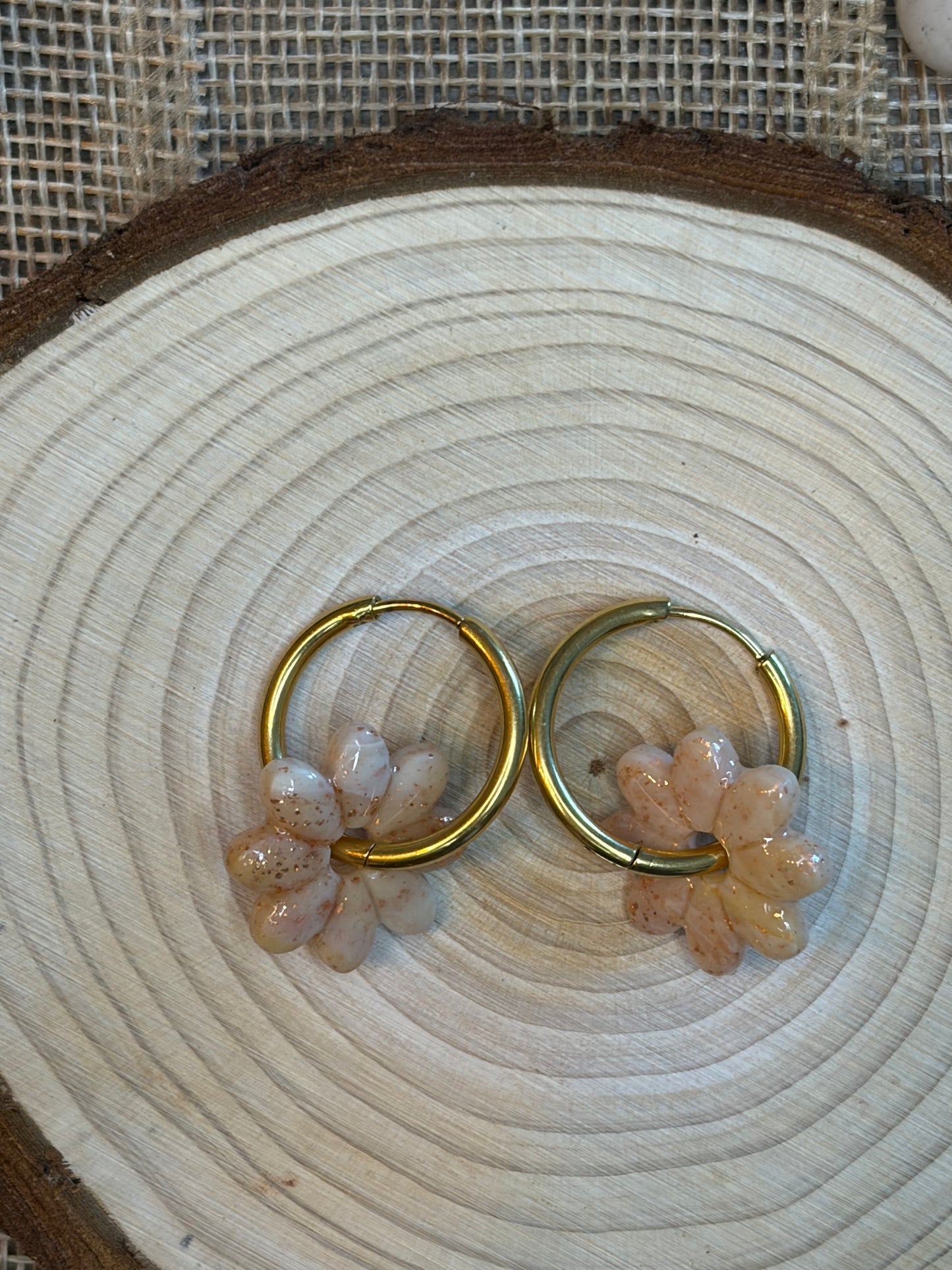 Pampille Dora beige rosé + créole dorée 20 mm